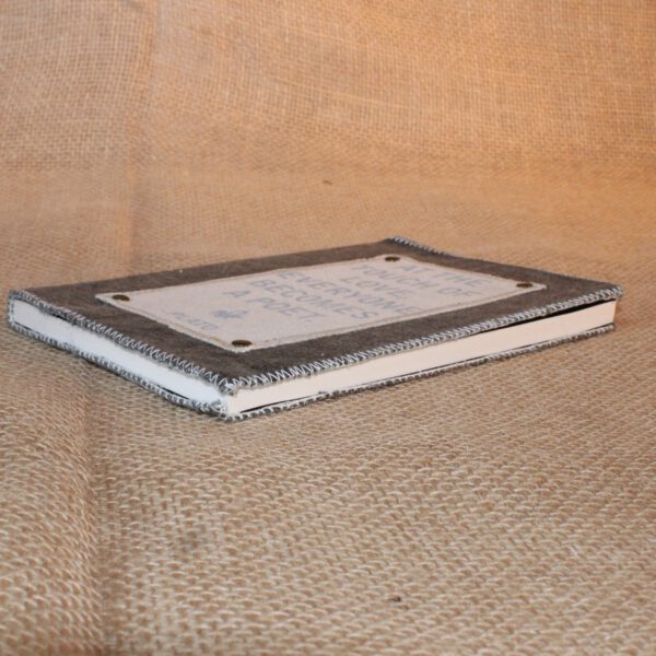 Handgemaakt beige canvas notitieboek met tekst van Plato