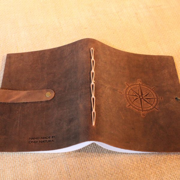 Notitieboek/dagboek/reisboek van Bahi leer