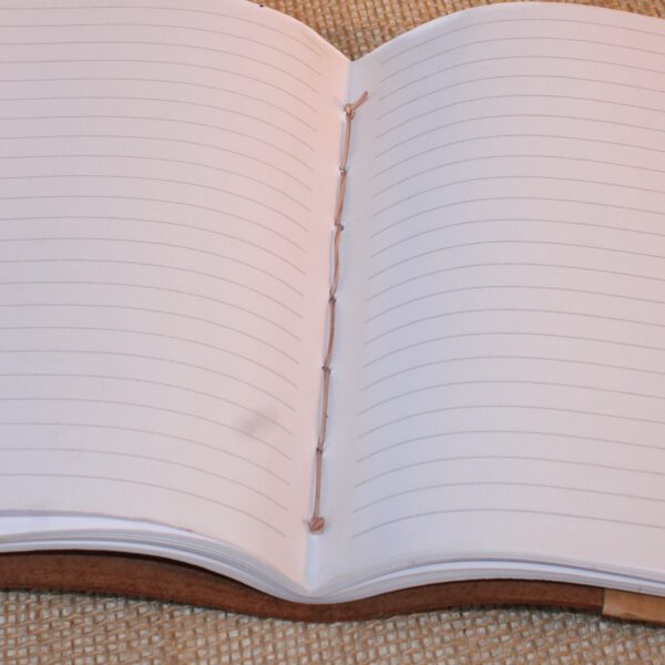 Notitieboek/dagboek/reisboek van Bahi leer