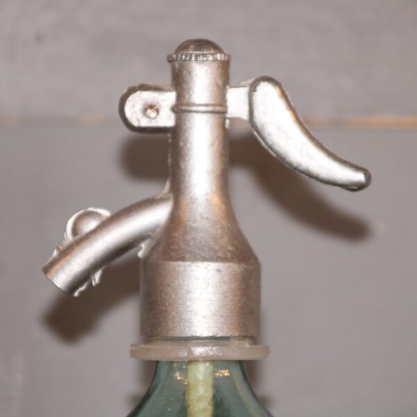 Brocante spuitfles groen glas