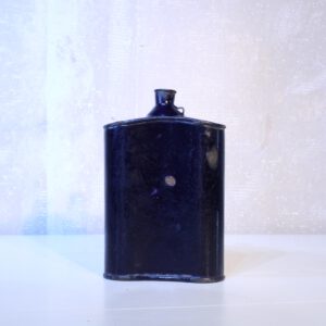 Blauwe geëmailleerde veldfles