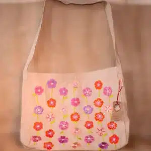 tas ecru kleur met geborduurde bloemen franse brocante bohemian