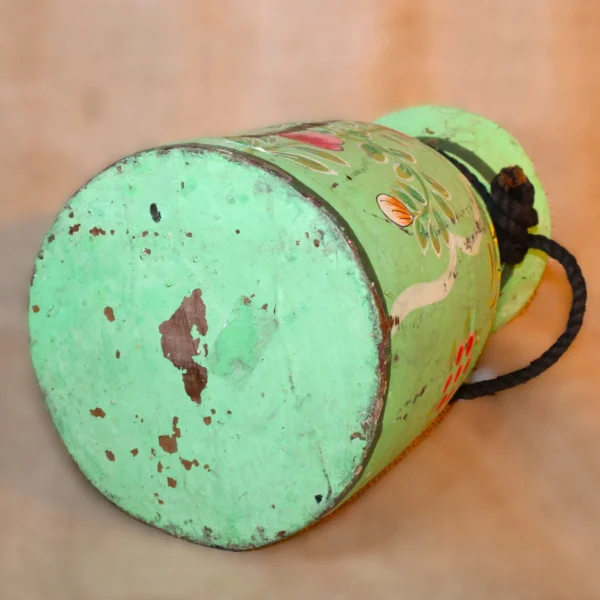 Melkpot met handbeschilderd bloemmotief uit India