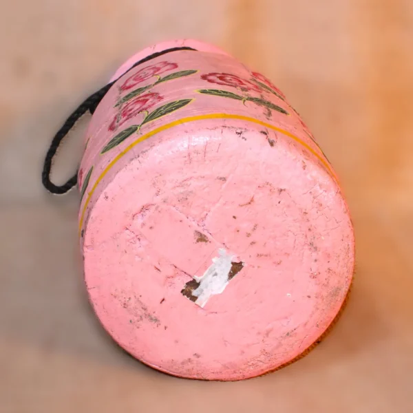 Melkpot met handbeschilderd bloemmotief uit India