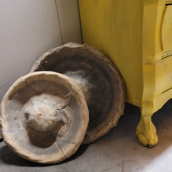 Franse brocante stokbrood en tulband rijsmanden van de bakker
